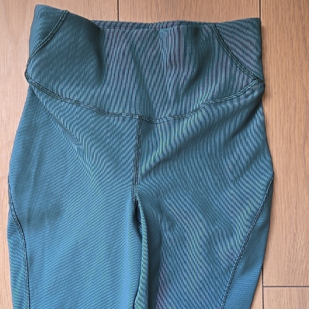 NWOT Lululemon Base Pace High-Rise Leggings 25” Two-Tone Ribbed Blue Green sz4 - Picture 2 of 9